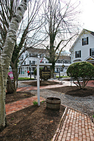 Griswold Square at the Griswold Inn 