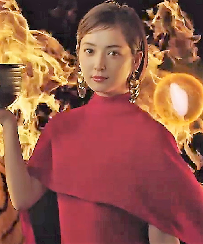 タイガー cm 女性 210767