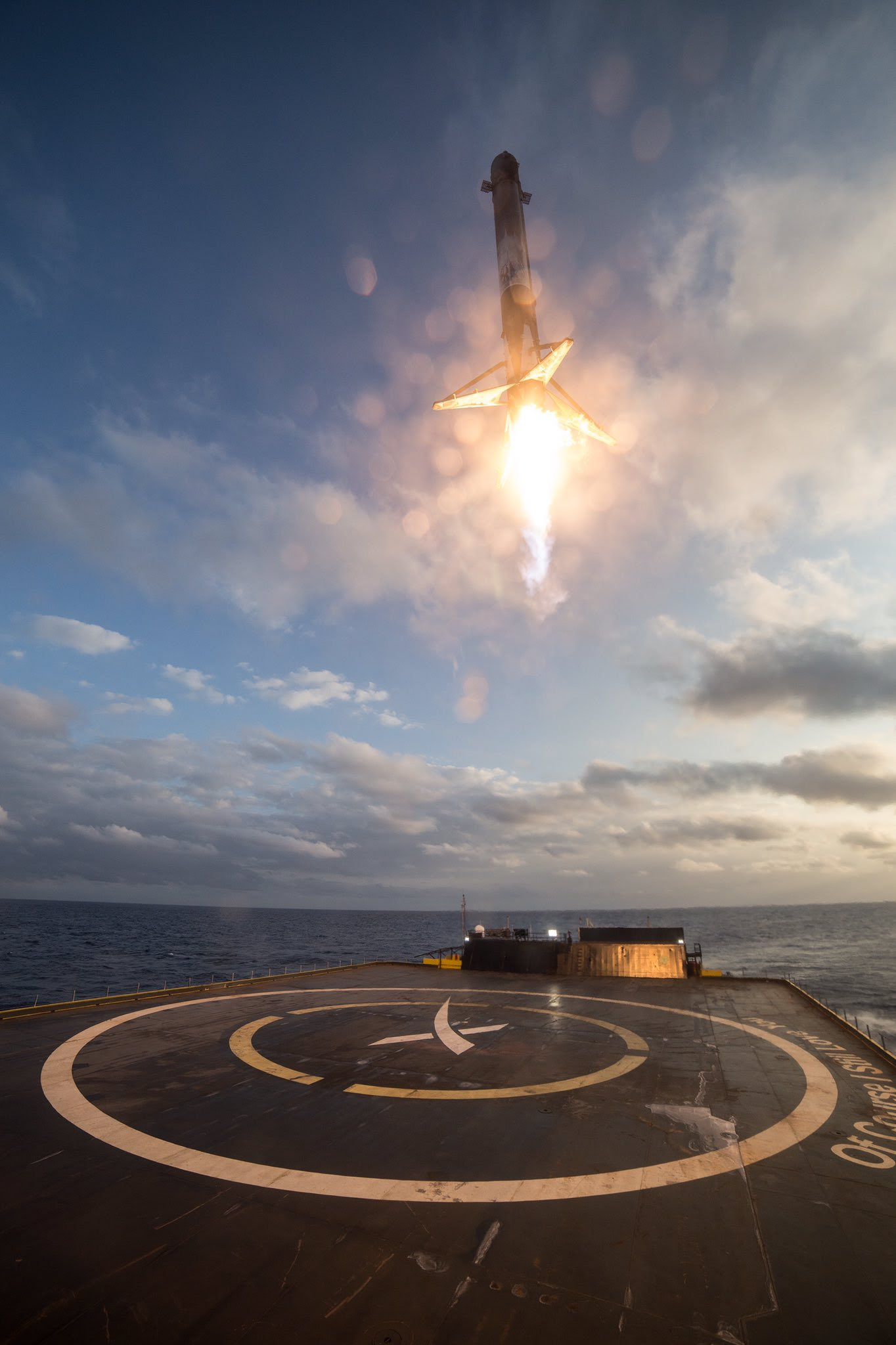 Mar31-2017-SpaceX-Falcon9-landing