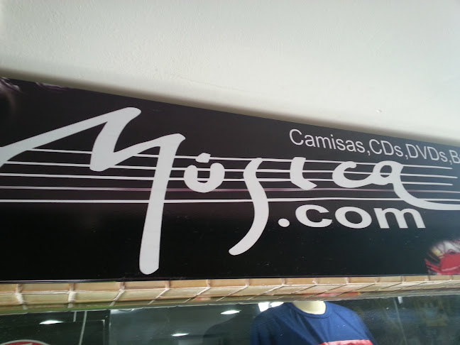 Comentários e avaliações sobre Música.com