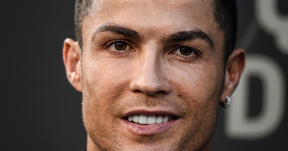 Ronaldo Net Worth 2019 / Cristiano Ronaldo Bio Age Height
