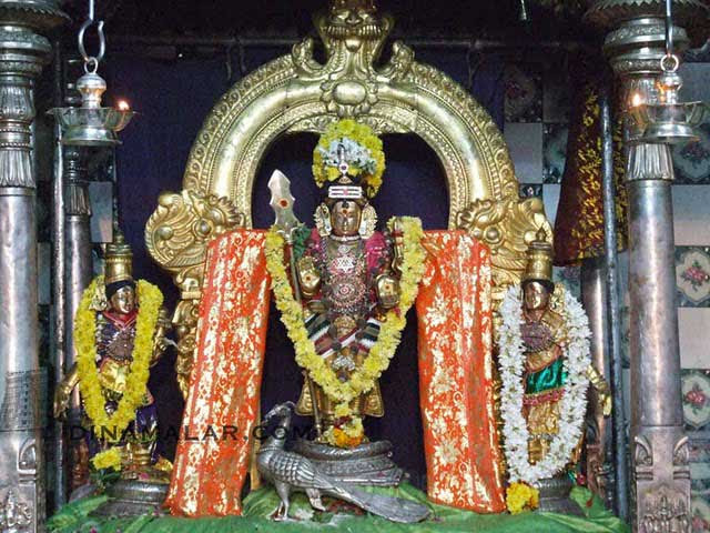 Sri Singara Velavar, Sikkal