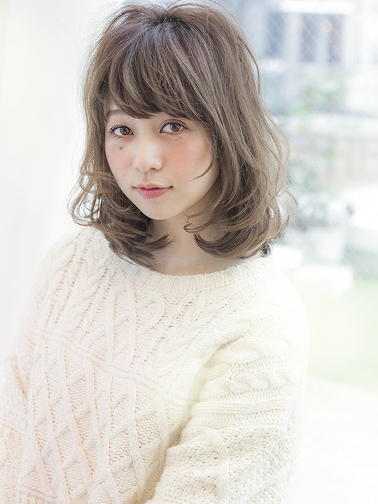 ラブリーロブ スタイル 髪型 最も人気のある髪型