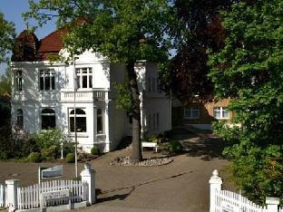Budget Hotel In Uetersen Hotel Muhlenpark Germany