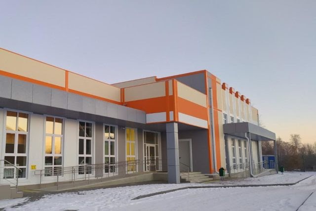 Владимир Якушев посетил новую детскую школу искусств в Тюменской области