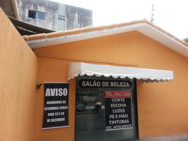 Fama Cabeleireiro - Salão de Beleza