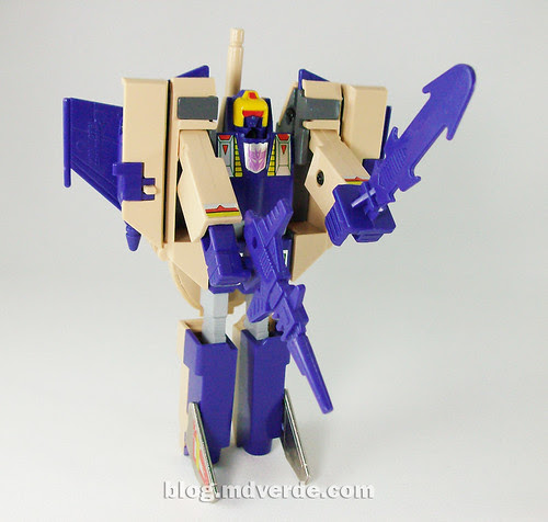 Transformers Blitzwing G1 - modo robot