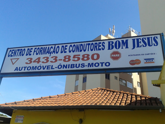 Centro de Formação de Condutores Bom Jesus - Autoescola