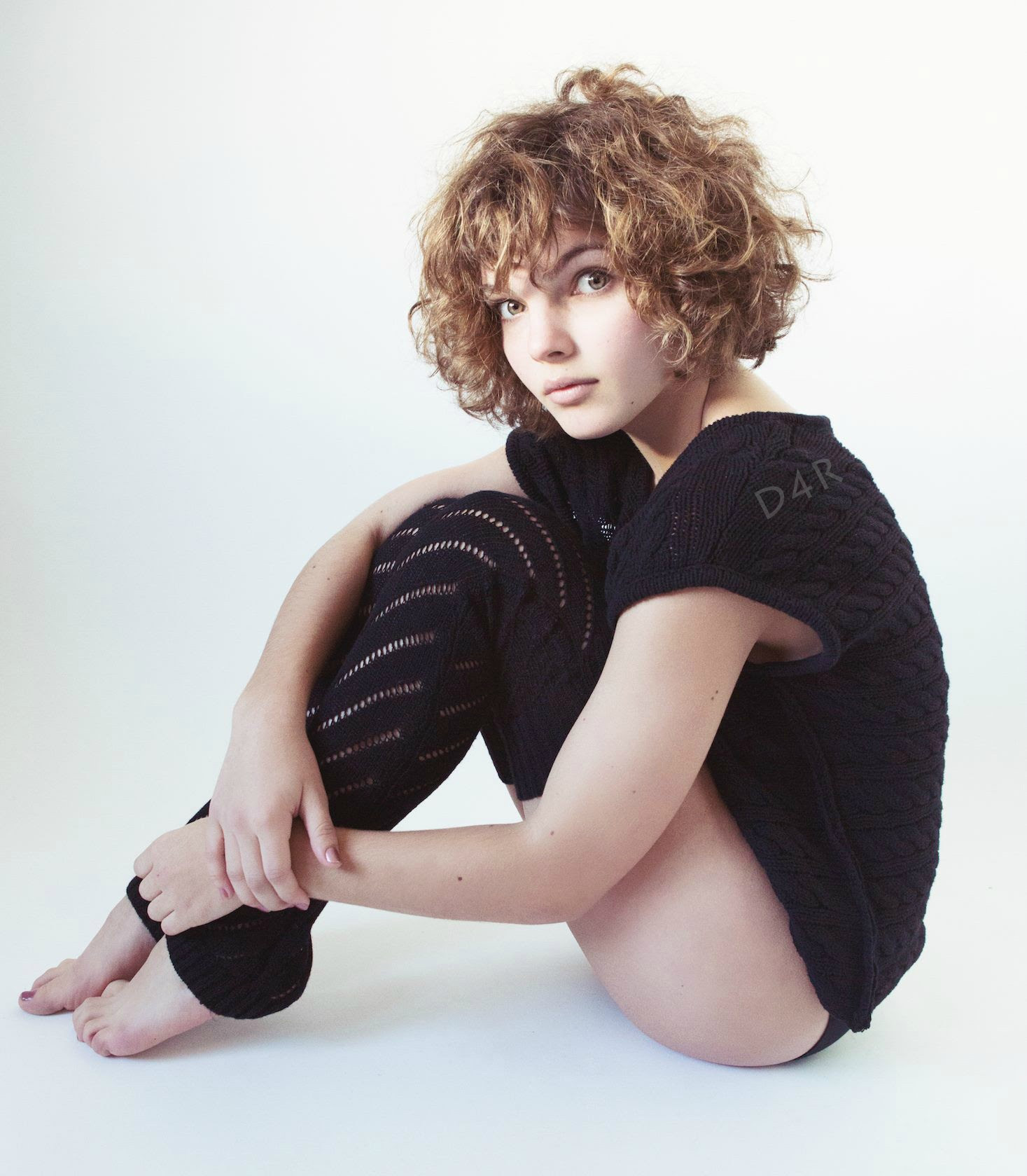 Fakes camren bicondova Camren Bicondova