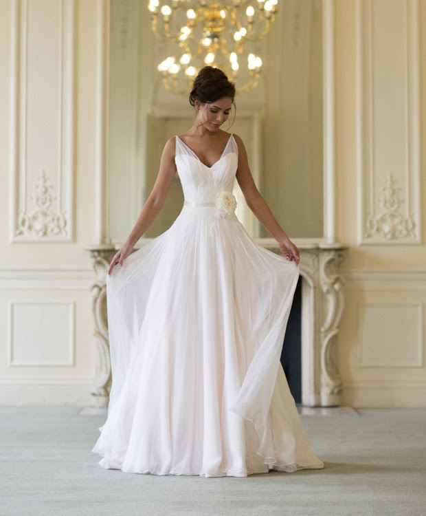 20 Elegant Simple Wedding Dresses of 2015 BridalTweet