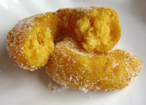 Kuih Keria - orange