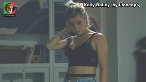 Kelly Bailey sensual em vários momentos