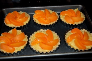 Francuska pita (tart) sa kajsijama