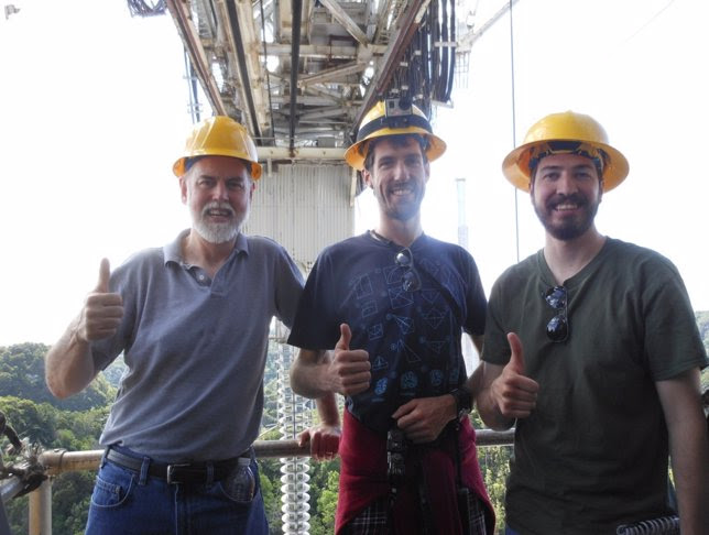 El equipo que contactó con la sonda ISSE en Arecibo