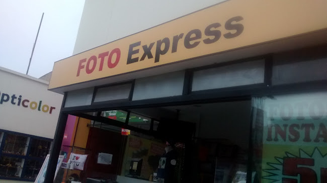 Opiniones de FOTO Express en Callao - Estudio de fotografía