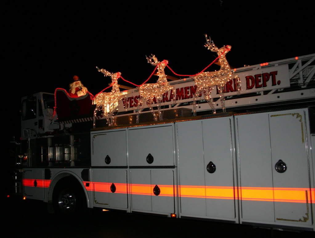 My West Sacramento Photo of the Day Santa Arrives On Fire Truck