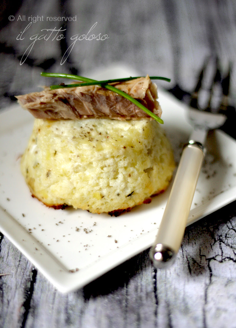 Tortino con patate, porro, ricotta e sgombro