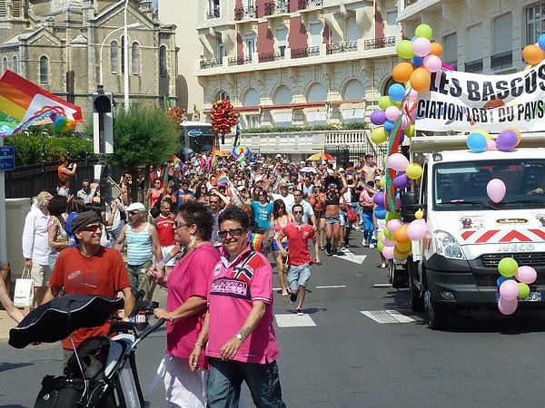 Description Méthodique du Vide: Gaypride de Biarritz