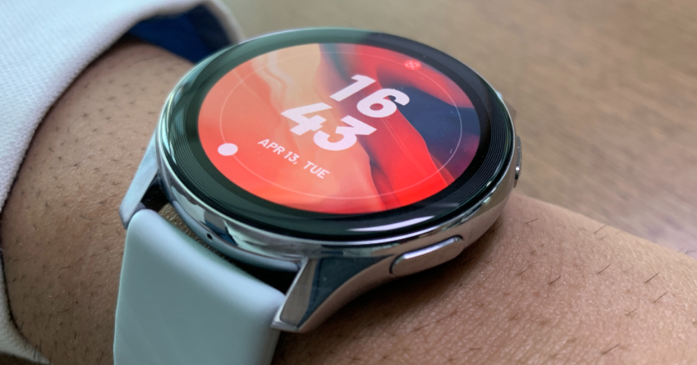 jio four g smartwatch
