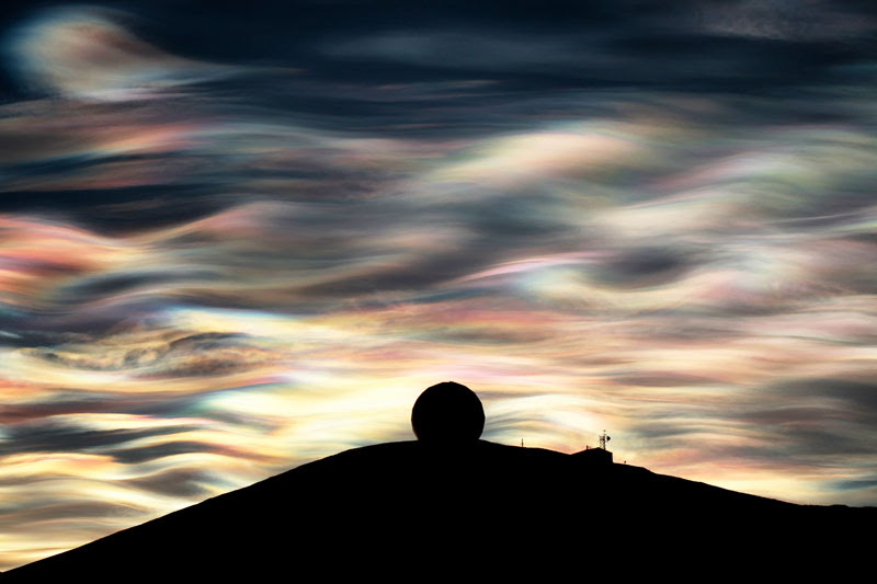 http://twistedsifter.com/2013/09/iridescent-antarctica/