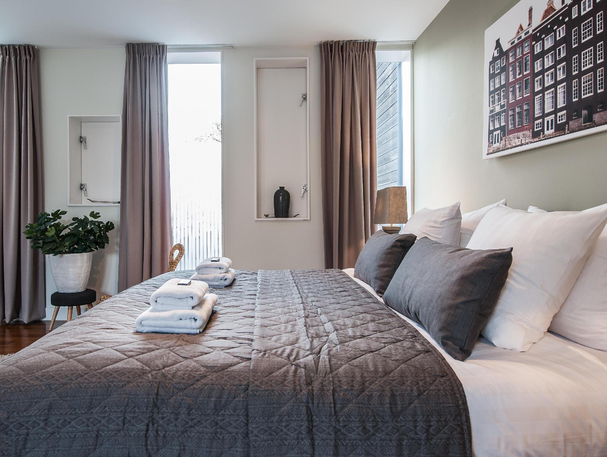 Promo  75  Off  Paragon Pamela Room Indonesia Columbus Hotel