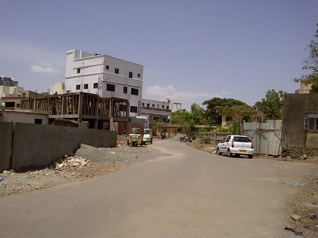 Approach road of Livogue - 1 BHK, 1.5 BHK & 2 BHK Flats at Malwadi Hadapsar, Pune 411028