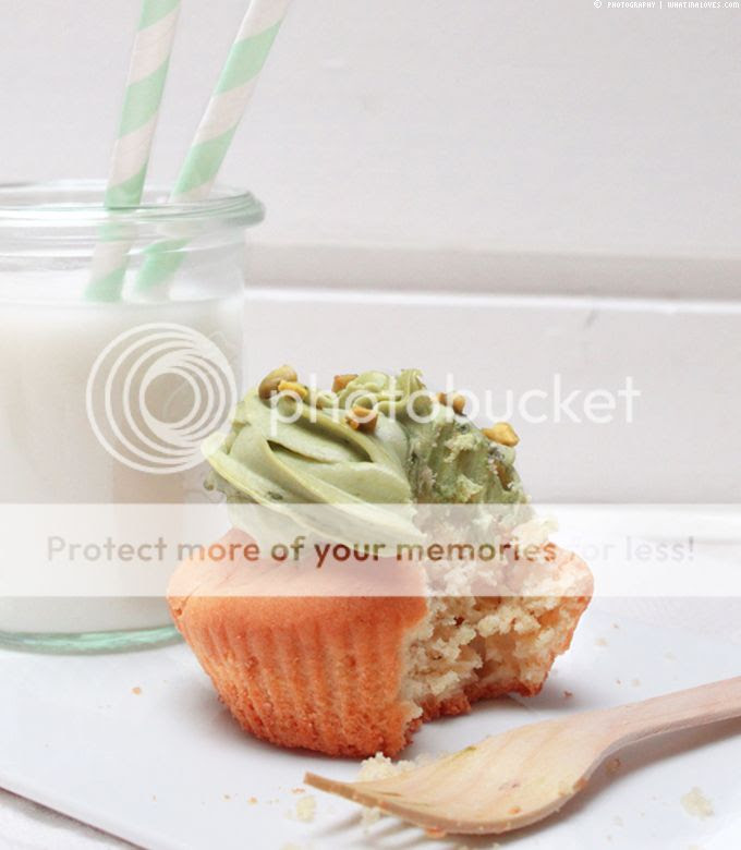 Matcha Cupcakes | whatinaloves.com