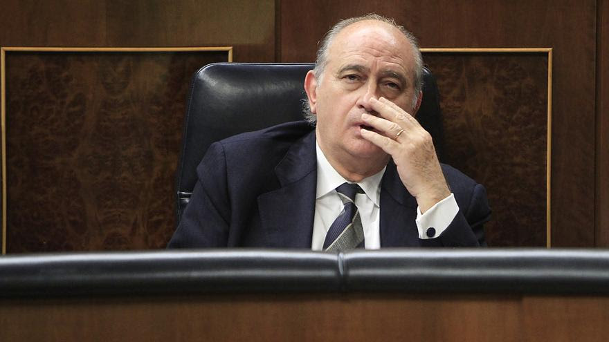 El ministro del Interior, Jorge Fernández, durante el debate sobre la Ley de Seguridad Ciudadana. / Marta Jara