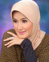 iNitai Thalia Gratis Dengerin Musik Indonesia Online iNitai Thalia Gratis Dengerin Musik Indonesia Online