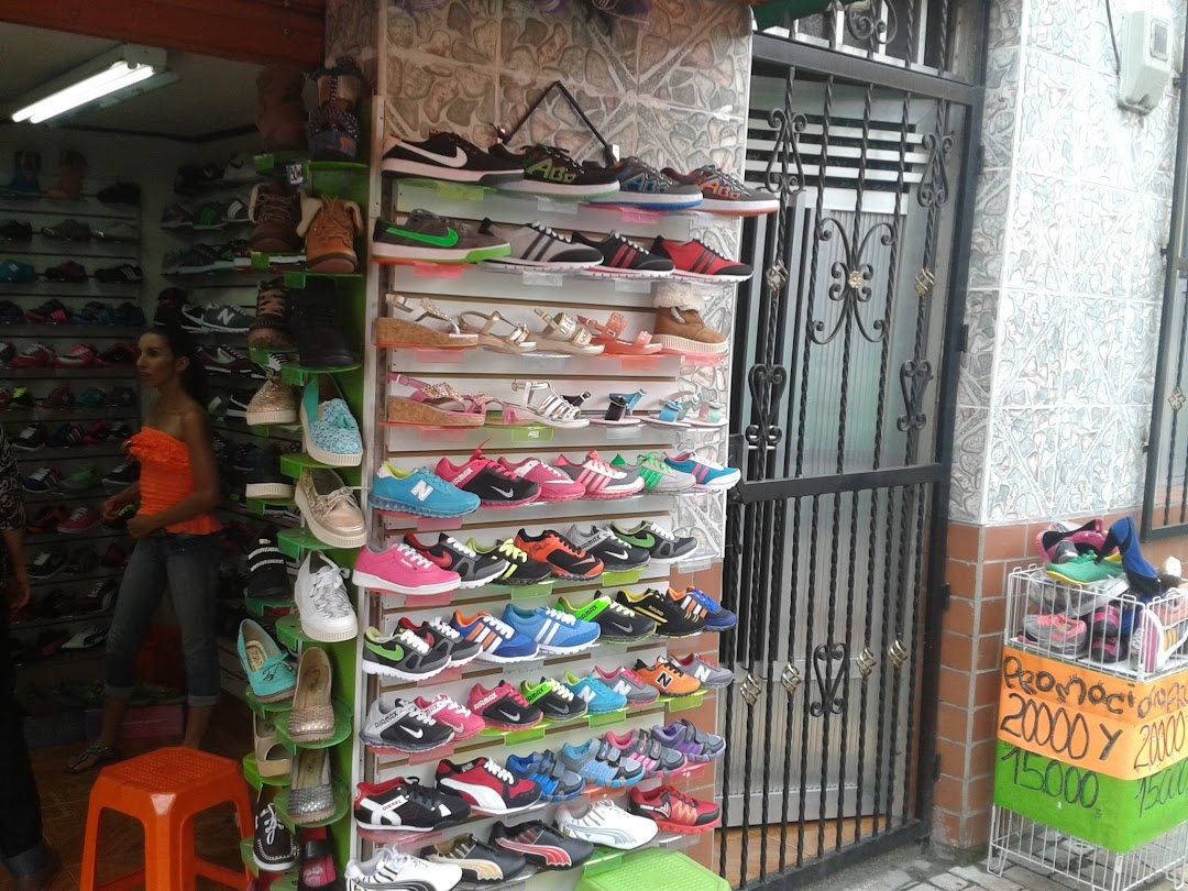 Tienda de Calzado 3B