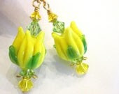 50 % Off Sale, Tulip Lampwork Earrings, Yellow And Green With Swarovski Crystals - violetsvintagevault 50 % Off Sale, Tulip Lampwork Earrings, Yellow And Green With Swarovski Crystals - violetsvintagevault