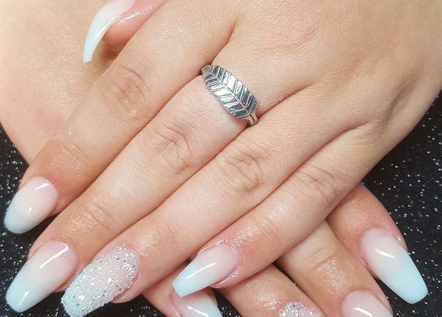 Glitzer Babyboomer Nails Babyboomer Nagel - Nageldesign Bilder