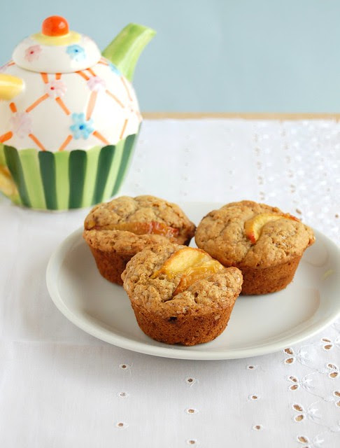 Ginger peach muffins / Muffins de gengibre e pêssego