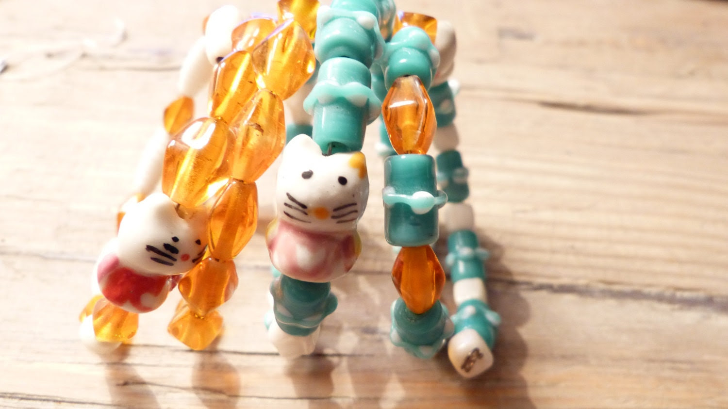 Bracelet Lucky Cat (maneki neko) glass & lampwork beads - MaryAWest Bracelet Lucky Cat (maneki neko) glass & lampwork beads - MaryAWest