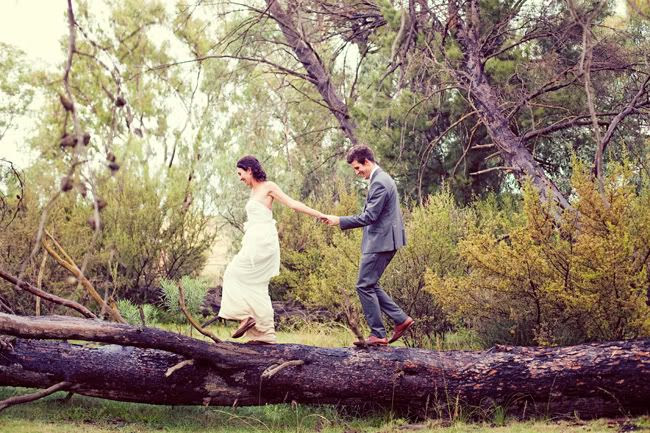 http://i892.photobucket.com/albums/ac125/lovemademedoit/WE_freestatefarmwedding_033-1.jpg?t=1308671122