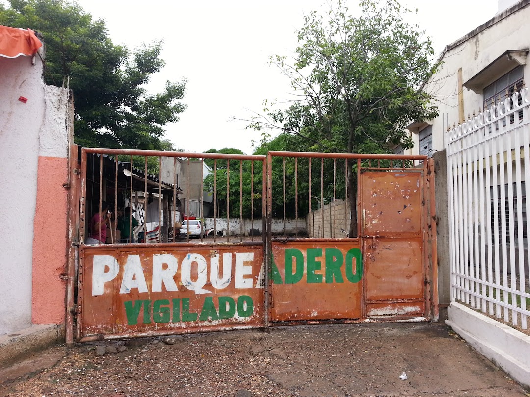 parqueadero el chino junior