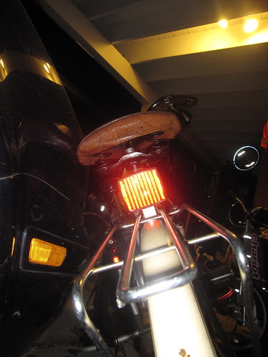 Deco rack and giant flector