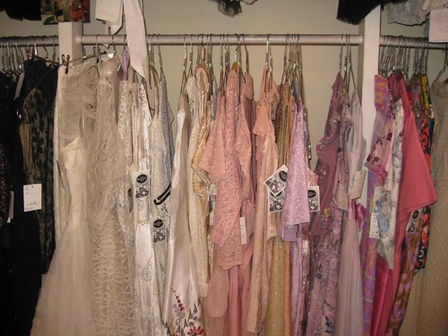 http://farm4.static.flickr.com/3240/2762885641_18fd423f61.jpg?v=0