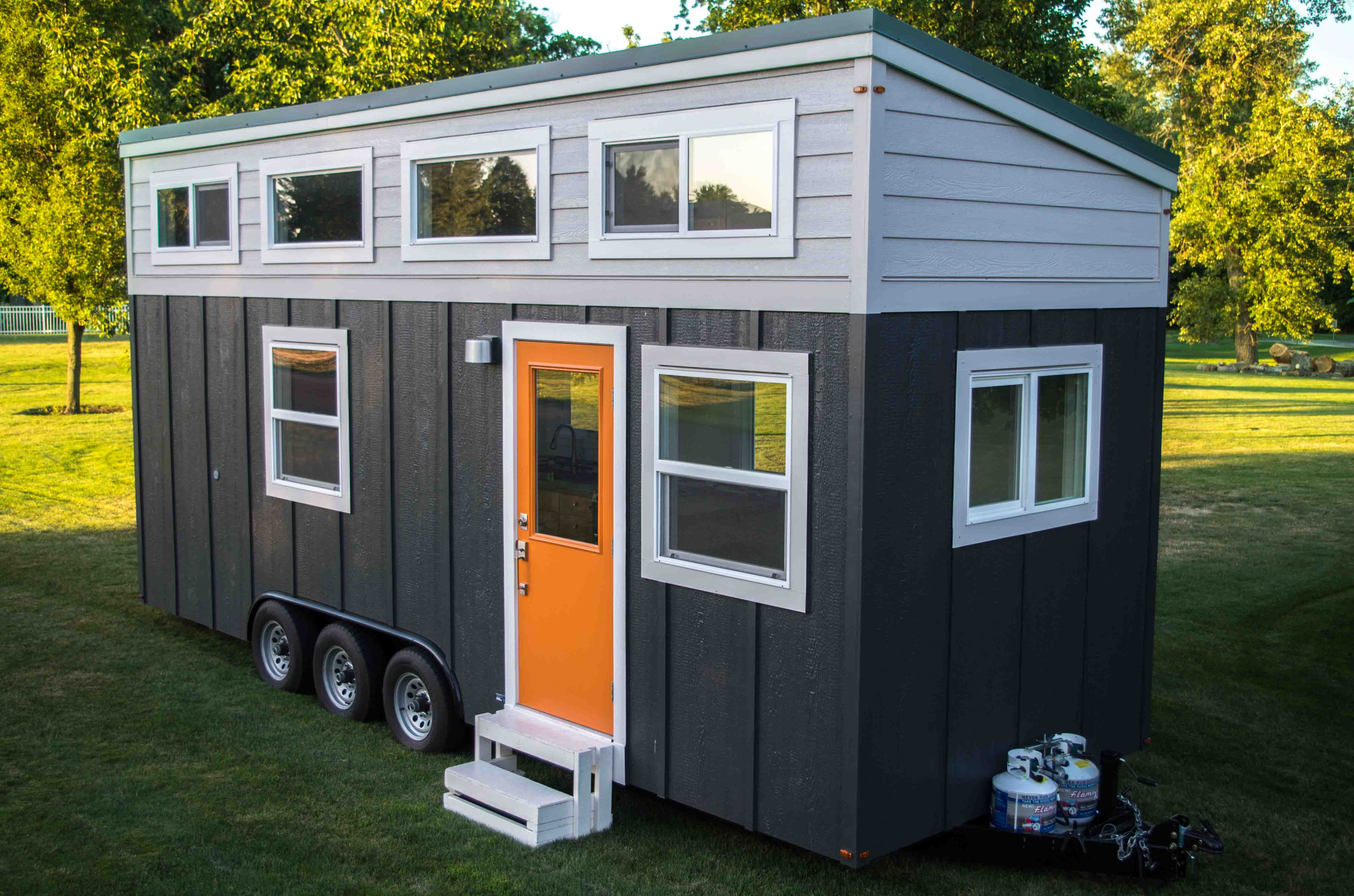 Featured image of post 8X24 Tiny House Plans : Diy 8x24 tiny house shell on wheels cedar city, utah sold $12,000 apply for financing.