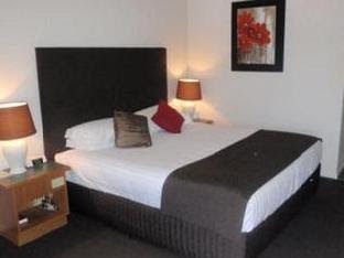 McNevins Logan Park Motel Brisbane