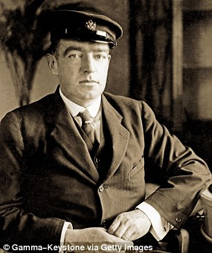 Shackleton's own diary entry for November 21, 1915, was brief but heartfelt: 'I cannot write about it'