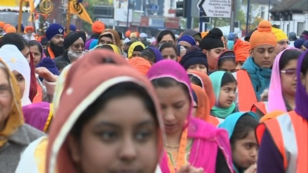 Thousands celebrating the Sikh festival 