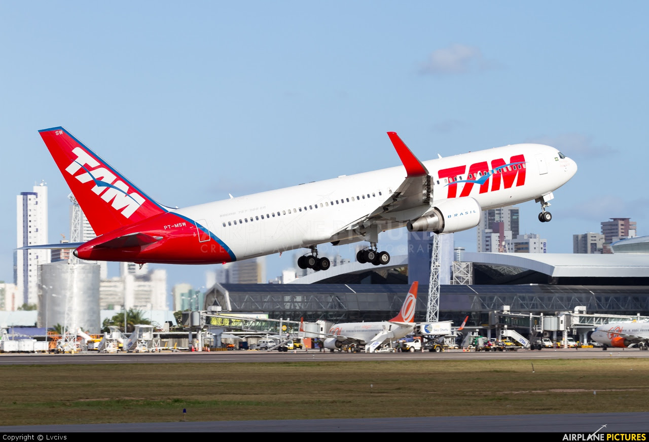 Flightmode Tam Airlines Adds Barcelona Flights From April 2016