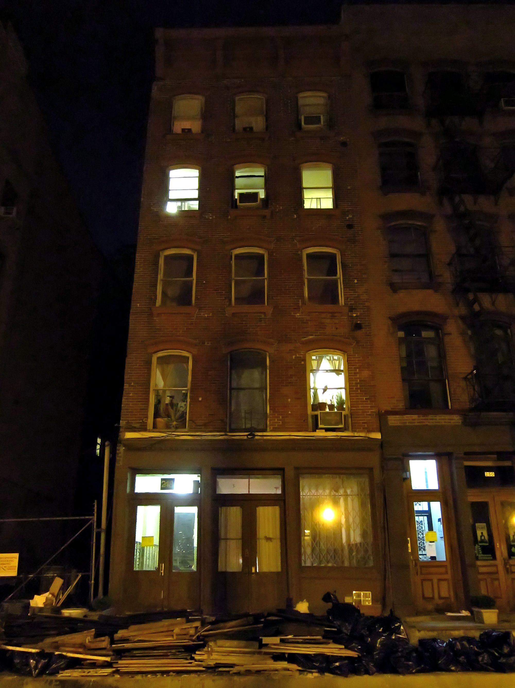 Seaport storefront