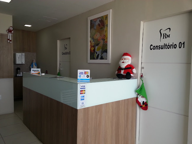 Rm Odontologia Especializada - Dentista