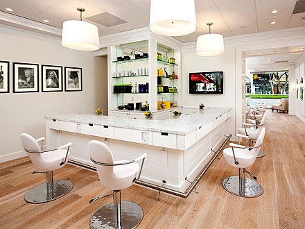Float On...: A blow dry... bar?