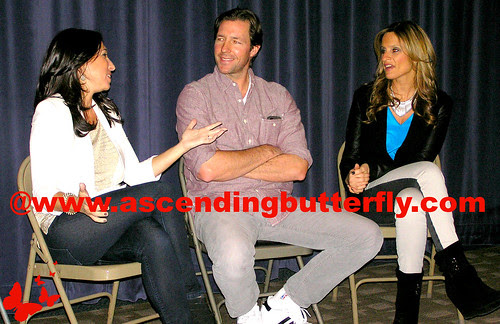 The Moms intro Ed Burns Fitzgerald Family Christmas Mamarazzi 09 BOOSTED