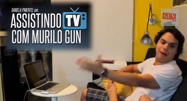 Assistindo TV com Murilo Gun!