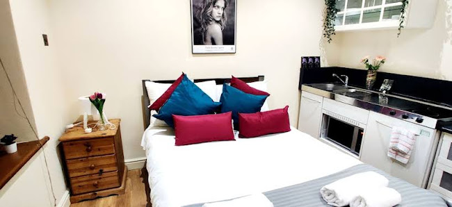 Reviews of White Row Resident in London - Hotel