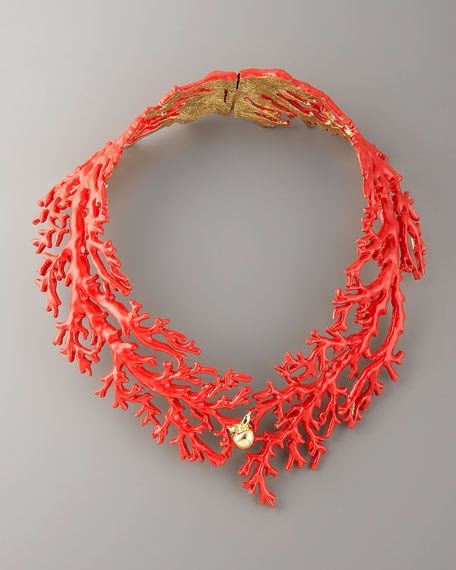 http://www.pinterest.com/pin/58828338856826574/ Coral necklace